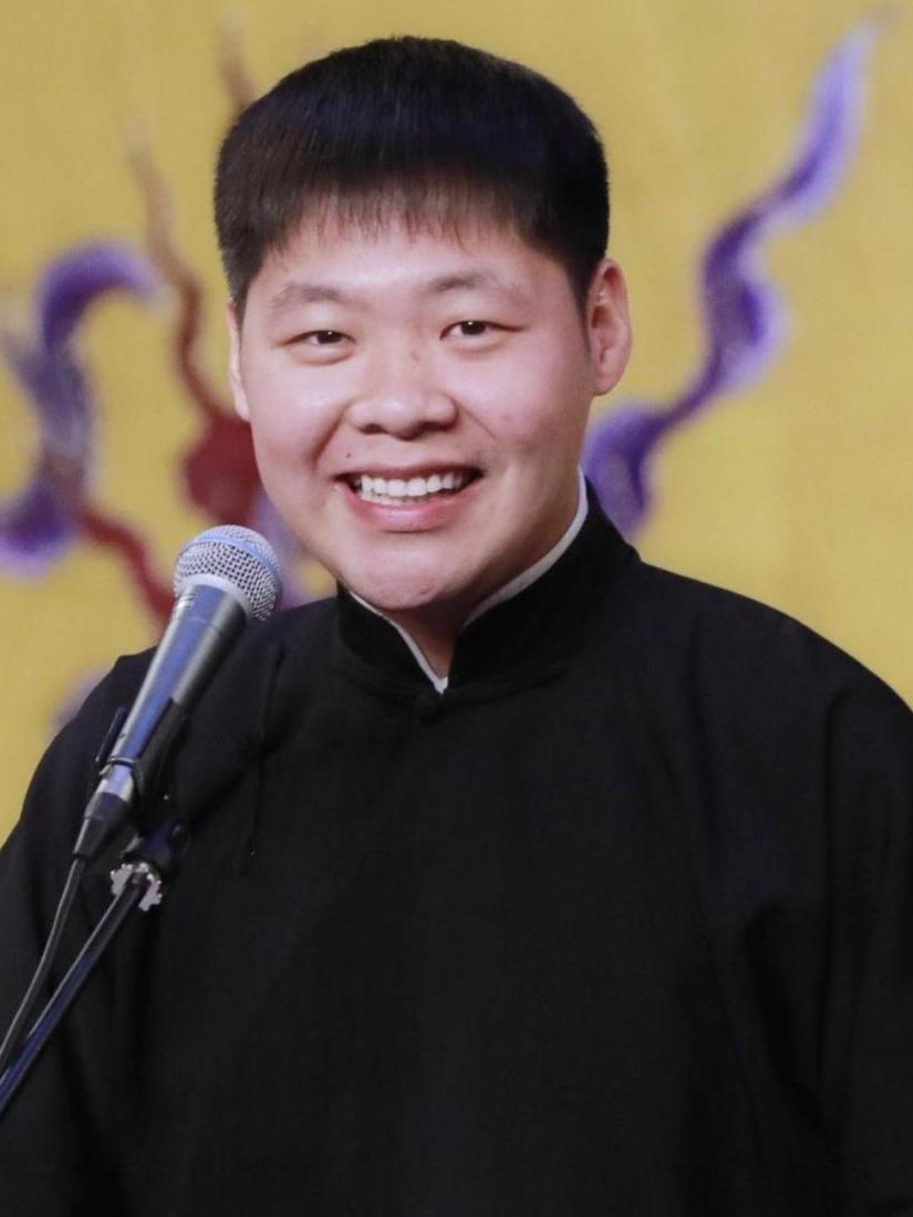 相聲演員鶴，傳承與創(chuàng)新的藝術人生之旅