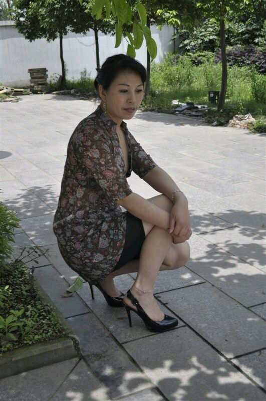 最新熟女論壇免費(fèi)，自信與成就感的蛻變，熟女們的勵(lì)志前行之路！