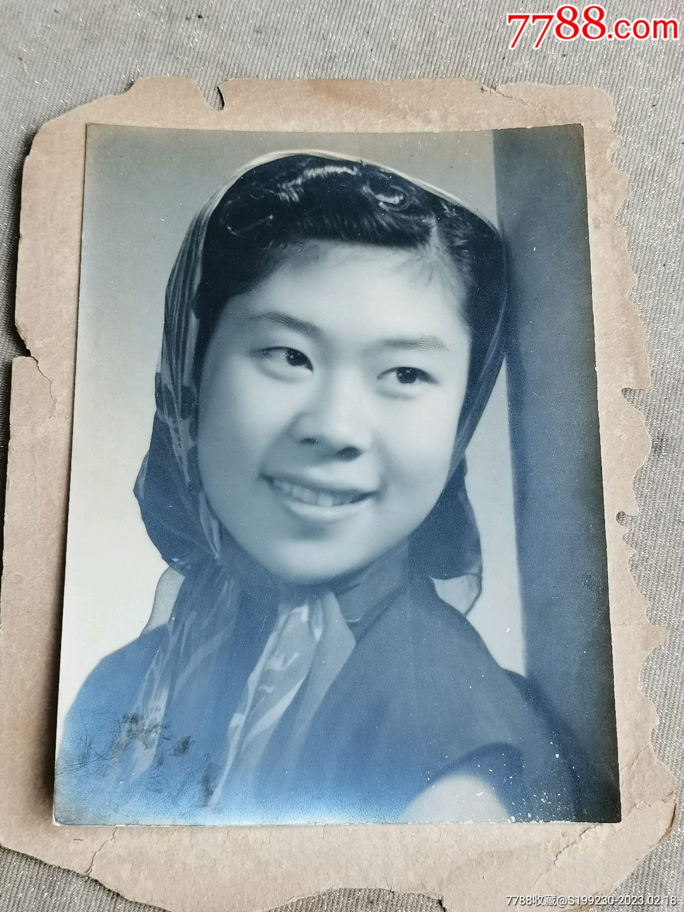 美女老照片的魅力，歷久彌新，時(shí)光見證美麗風(fēng)采